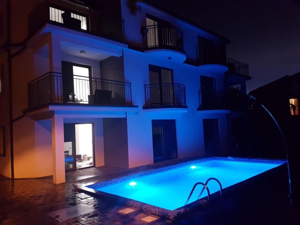 Apartmani Zaric Малинська Екстер'єр фото