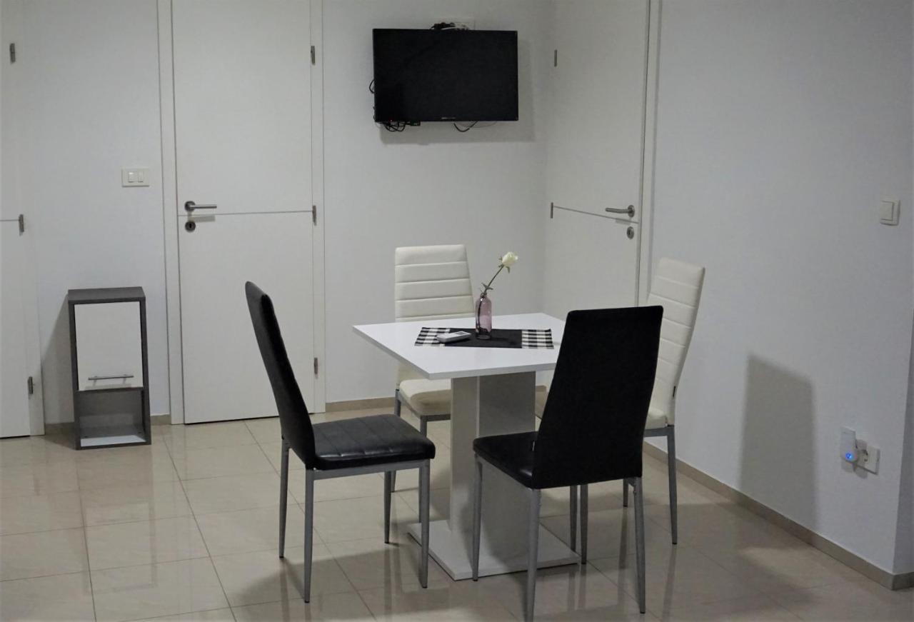 Apartmani Zaric Малинська Екстер'єр фото