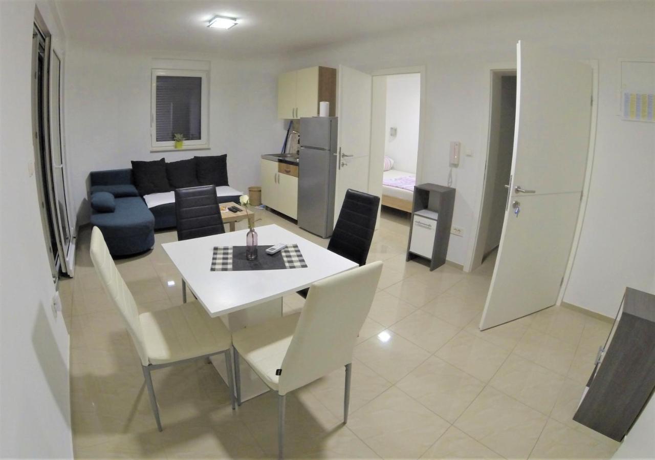 Apartmani Zaric Малинська Екстер'єр фото
